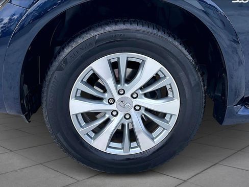 Used 2017 INFINITI QX80 4WD image 10