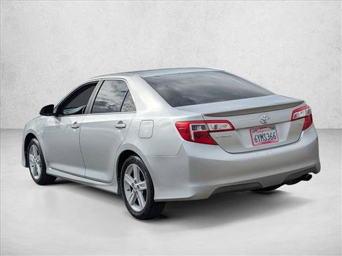 Used 2013 Toyota Camry SE image 8