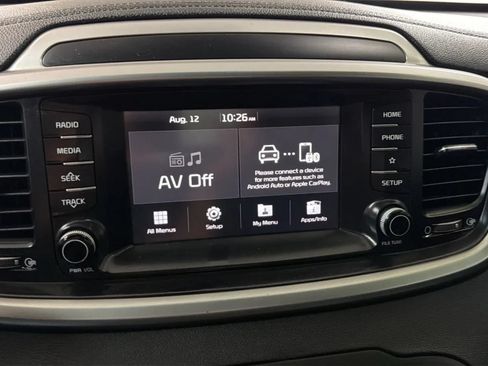 Used 2019 Kia Sorento FWD image 13