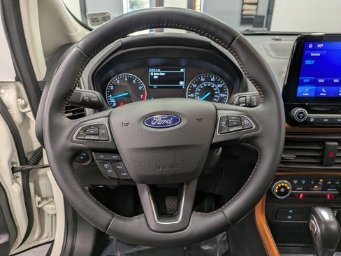 Used 2021 Ford EcoSport SE w/ SE Convenience Package image 19