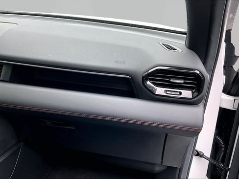 Used 2025 Honda Pilot Black Edition image 19