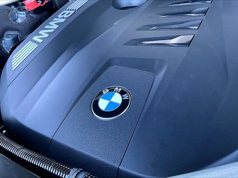 Used 2025 BMW X7 xDrive40i image 31