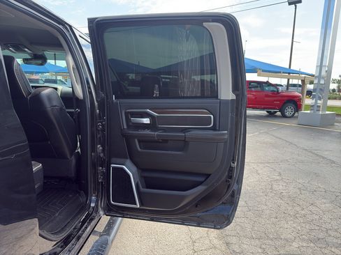 Used 2023 RAM 3500 Laramie AWD/4WD image 13