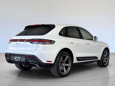 Used 2025 Porsche Macan image 8
