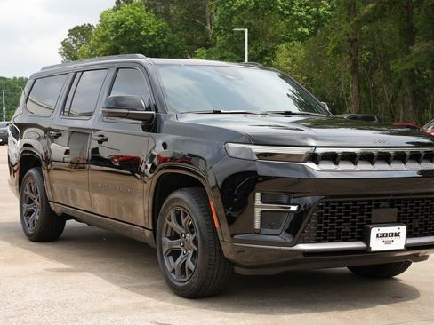New 2026 Jeep Grand Wagoneer L Limited AWD/4WD image 2