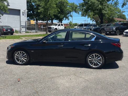 Used 2019 INFINITI Q50 Luxe w/ Essential Package (3.0T Luxe) AWD/4WD image 5