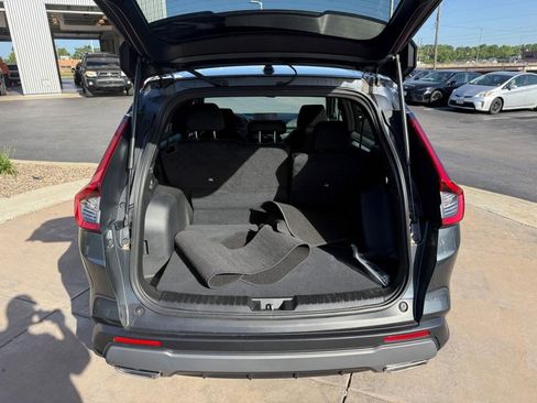 Used 2024 Honda CR-V Sport image 8