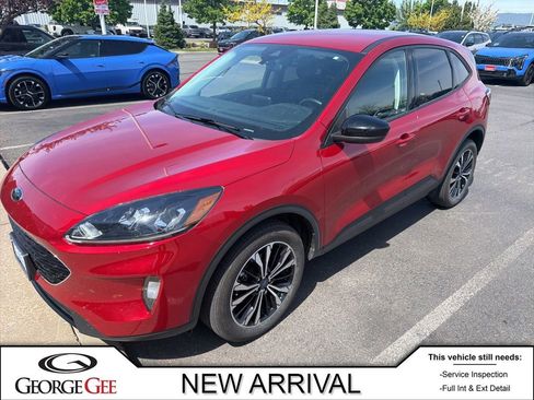 Used 2022 Ford Escape SEL w/ SEL Stealth AWD Package image 2
