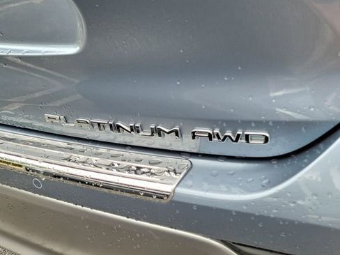 Used 2022 Toyota Highlander Platinum image 5