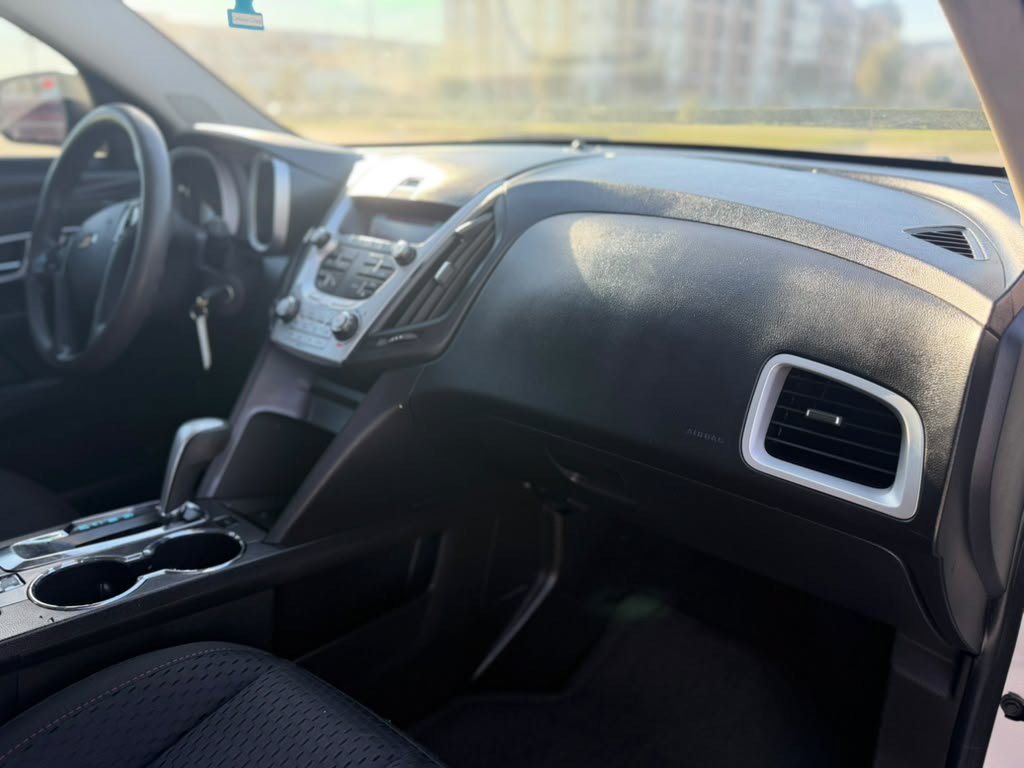 Used 2015 Chevrolet Equinox LS FWD image 13
