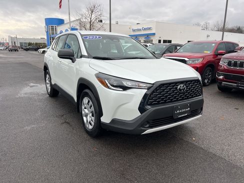 Used 2023 Toyota Corolla Cross L image 7