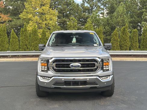 Used 2022 Ford F150 XLT w/ Equipment Group 302A High RWD image 9