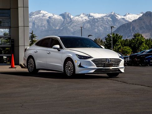 Used 2022 Hyundai Sonata Limited FWD image 7