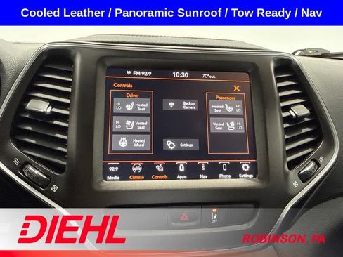 Used 2022 Jeep Cherokee Trailhawk w/ Sun, Sound & Nav Group AWD/4WD image 34