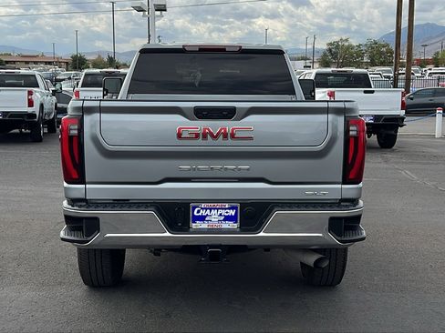 Certified 2024 GMC Sierra 2500 SLT w/ SLT Convenience Package AWD/4WD image 6