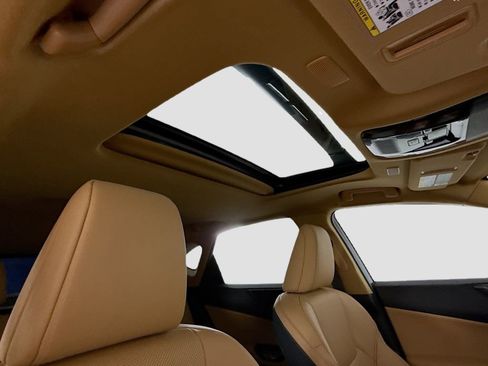 Used 2025 Lexus NX 250 FWD w/ Accessory Package (2T) image 18