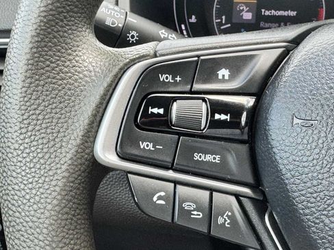 Used 2020 Honda Accord LX image 6