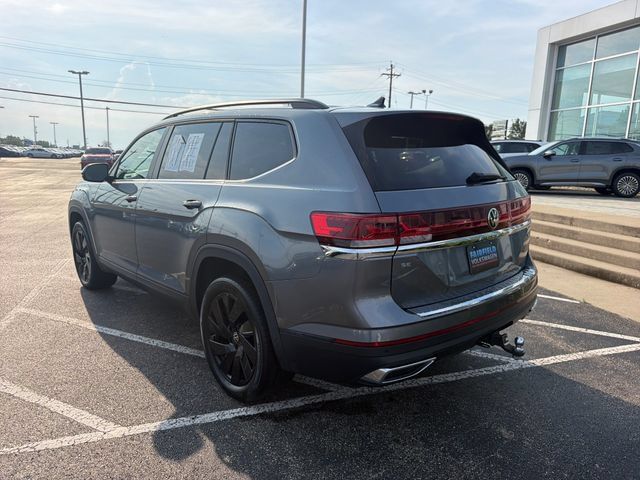 Certified 2024 Volkswagen Atlas SE w/ Panoramic Sunroof Package AWD/4WD image 7