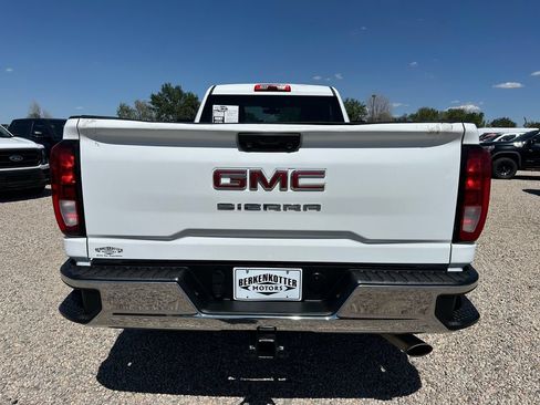 Used 2022 GMC Sierra 2500 Pro w/ Convenience Package AWD/4WD image 9