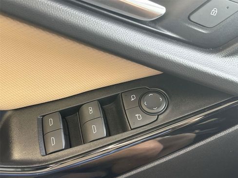 Used 2025 Chevrolet Equinox ACTIV AWD/4WD image 20
