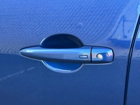 Used 2021 Nissan Rogue SV image 13