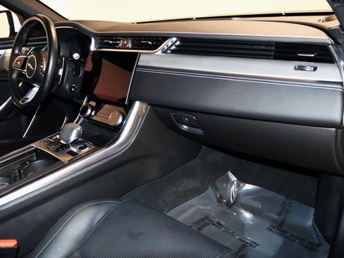 Used 2021 Jaguar XF R-Dynamic SE image 60