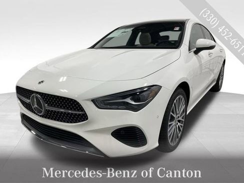 New 2025 Mercedes-Benz CLA 250 4MATIC image 1