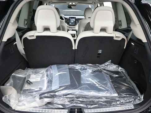 New 2026 Volvo XC90 B6 Ultra w/ Protection Package AWD/4WD image 18