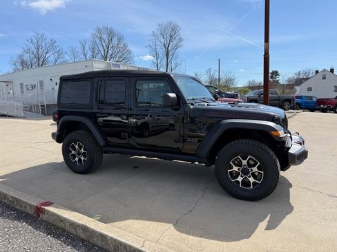 Used 2022 Jeep Wrangler Unlimited Rubicon w/ Cold Weather Group image 5