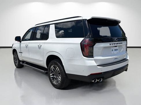 Used 2025 Chevrolet Suburban Z71 AWD/4WD image 5