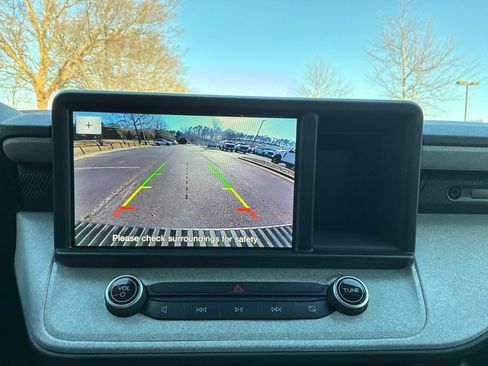 Used 2022 Ford Maverick XLT image 28