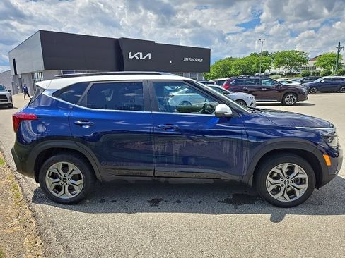 Used 2024 Kia Seltos S AWD/4WD image 2