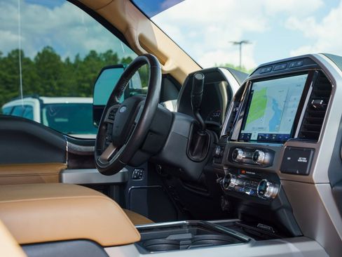 Used 2022 Ford F250 Lariat w/ Lariat Ultimate Package AWD/4WD image 10