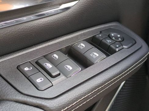 New 2026 RAM 1500 Laramie AWD/4WD image 25