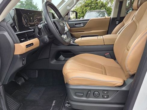 Certified 2025 INFINITI QX80 Sensory w/ Exterior Package AWD/4WD image 11