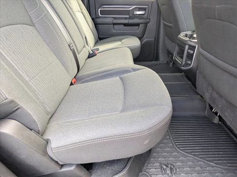 Used 2024 RAM 2500 Big Horn w/ Sport Appearance Package image 19