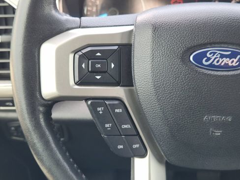 Used 2019 Ford F150 Lariat AWD/4WD image 32