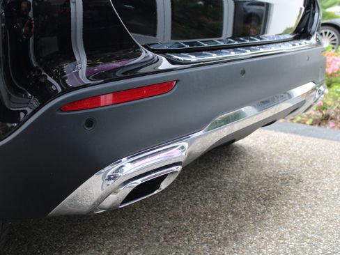 Used 2025 Mercedes-Benz GLA 250 4MATIC image 15