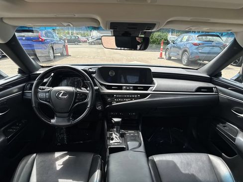 Used 2020 Lexus ES 350 w/ Premium Package FWD image 11