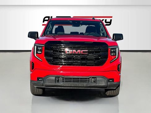 Used 2025 GMC Sierra 1500 Elevation AWD/4WD image 2