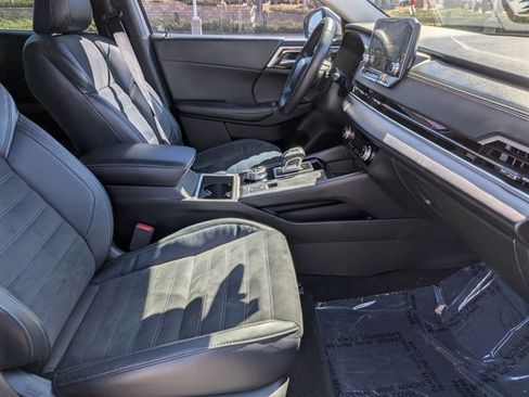 Used 2022 Mitsubishi Outlander SE image 21