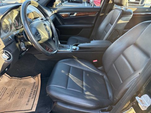 Used 2011 Mercedes-Benz C 300 4MATIC Sedan image 8