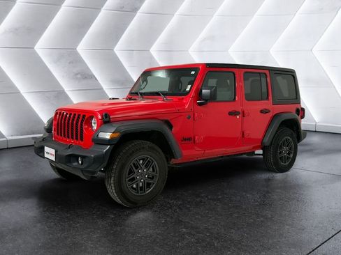 Used 2024 Jeep Wrangler Unlimited Sport AWD/4WD image 3