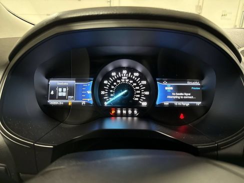 Used 2023 Ford Edge SEL w/ Cold Weather Package AWD/4WD image 12