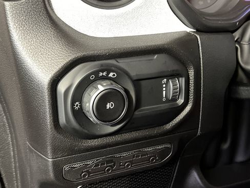 Used 2026 Jeep Wrangler Sport image 11