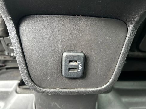 Used 2018 GMC Terrain SLE w/ Driver Convenience Package image 17