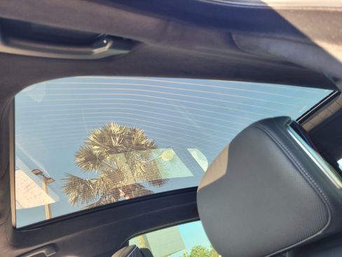 Used 2026 BMW 740i w/ Executive Package image 20