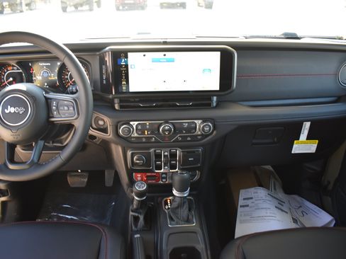 New 2026 Jeep Wrangler Unlimited Rubicon image 19