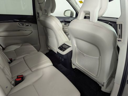 Used 2017 Volvo XC90 T6 Momentum w/ Vision Package AWD/4WD image 37