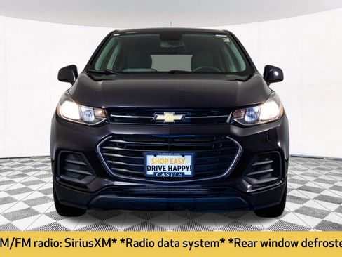 Certified 2022 Chevrolet Trax LS w/ Tint and Cruise Package image 9